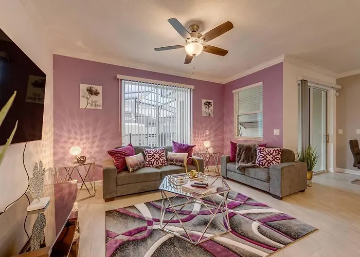 Newly Listed Townhouse Storey Lake, Free Waterpark