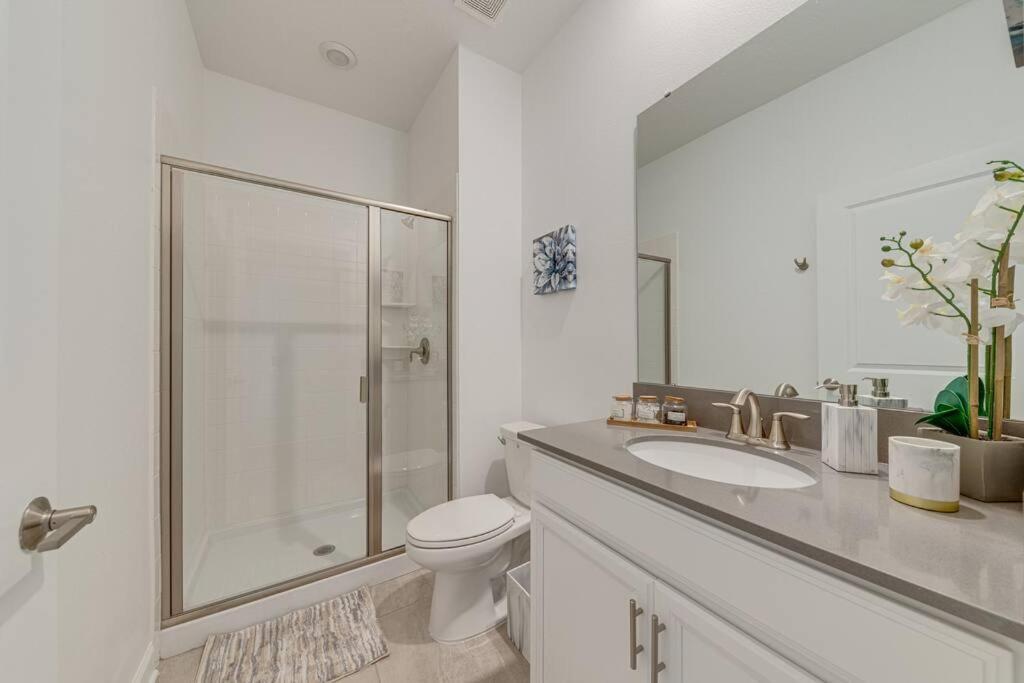 Hébergement de vacances Newly Listed Townhouse Storey Lake, Free Waterpark *