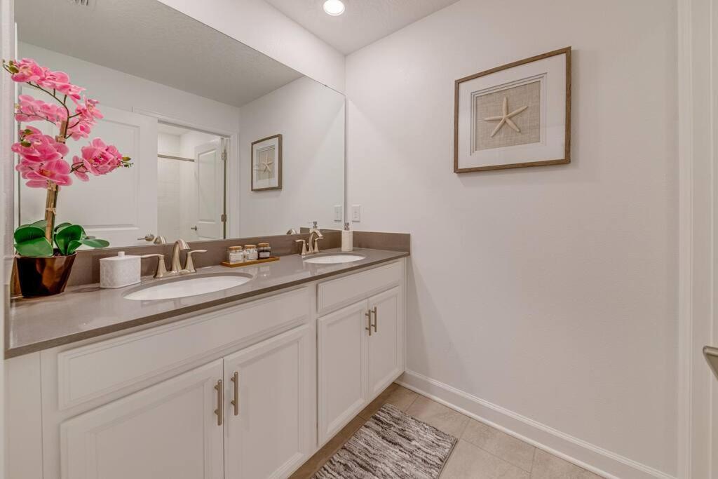 Hébergement de vacances Newly Listed Townhouse Storey Lake, Free Waterpark Kissimmee
