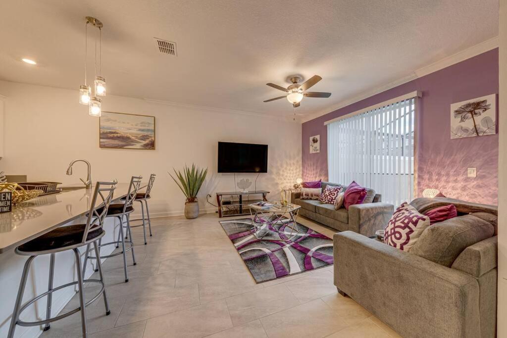 Newly Listed Townhouse Storey Lake, Free Waterpark Hébergement de vacances *