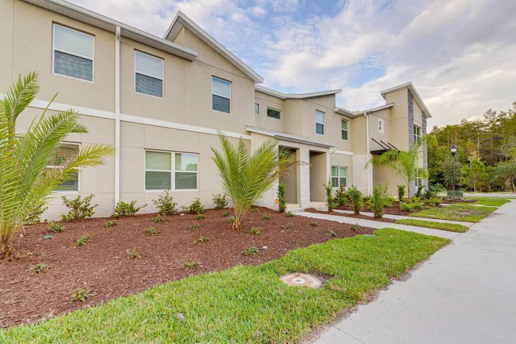 Newly Listed Townhouse Storey Lake, Free Waterpark Hébergement de vacances *
