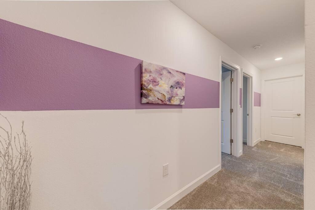 Newly Listed Townhouse Storey Lake, Free Waterpark * Kissimmee